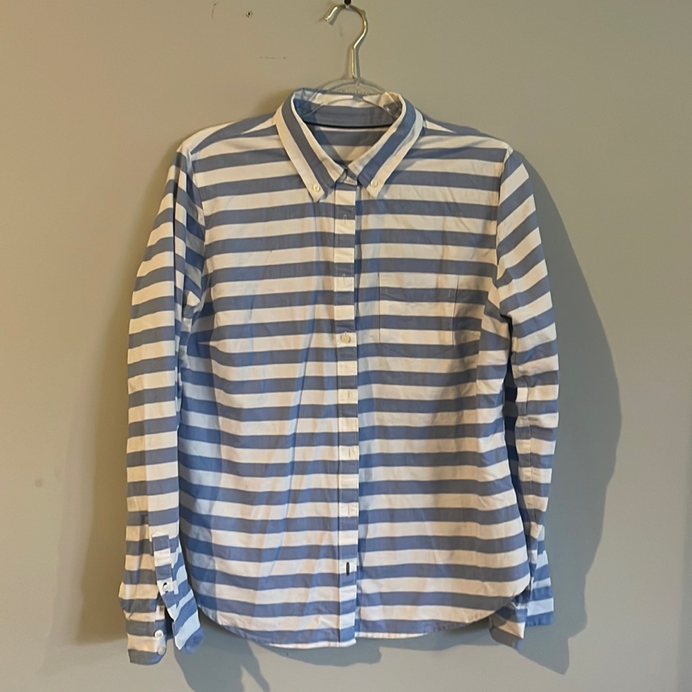 Beautiful, striped shirt, blue and white perfect for summer